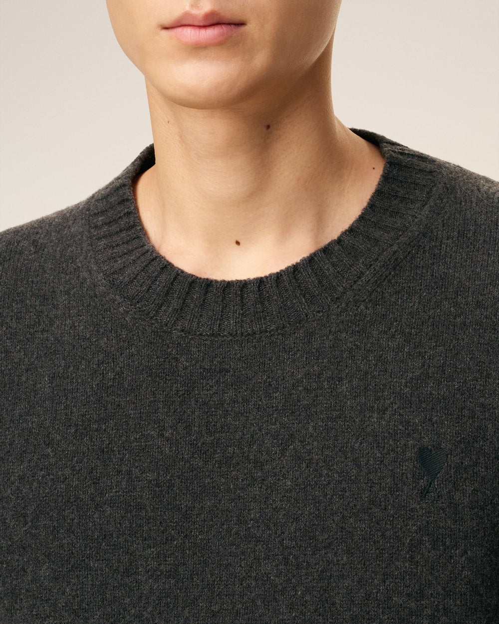 AMI - Pull noir col rond ami de cœur en cachemire - Lothaire