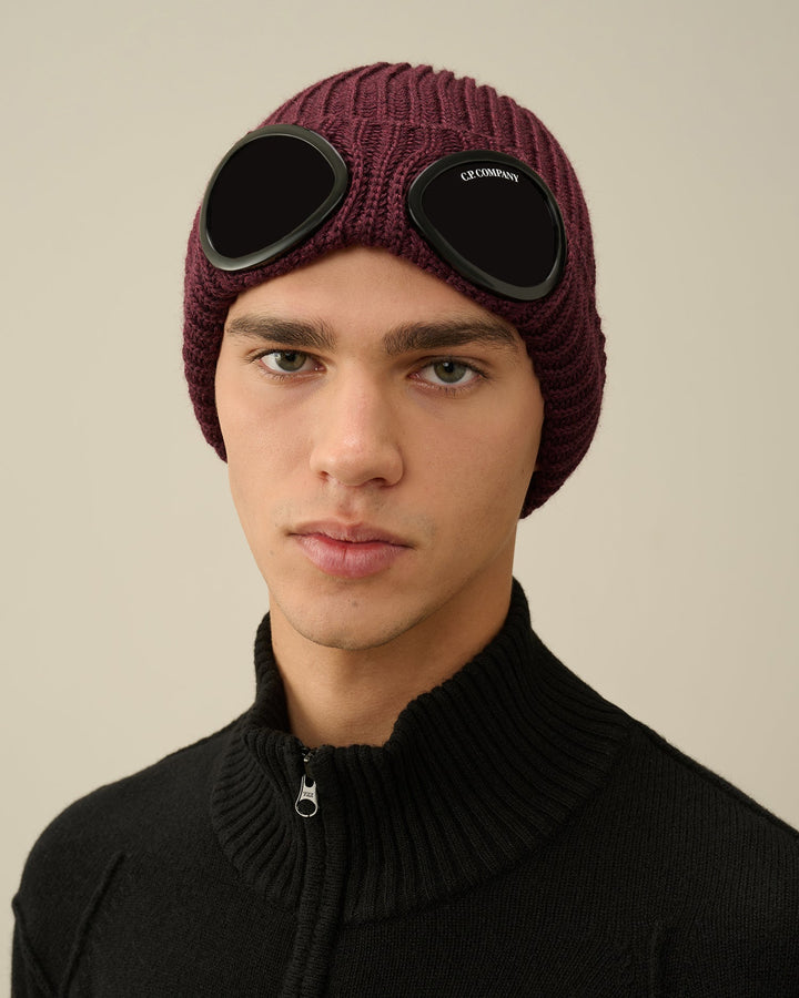 C.P. COMPANY - Bonnet Goggle en maille légère confectionné en laine mérinos extrafine mauve - Lothaire