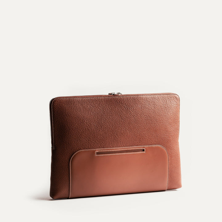 Lundi Paris - ANNA Cognac | Pochette ordinateur en cuir - Lothaire