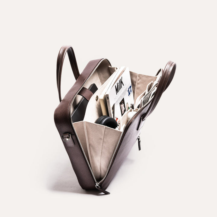 Lundi Paris - PORTE DOCUMENTS OSCAR | Cuir grainé marron - Lothaire