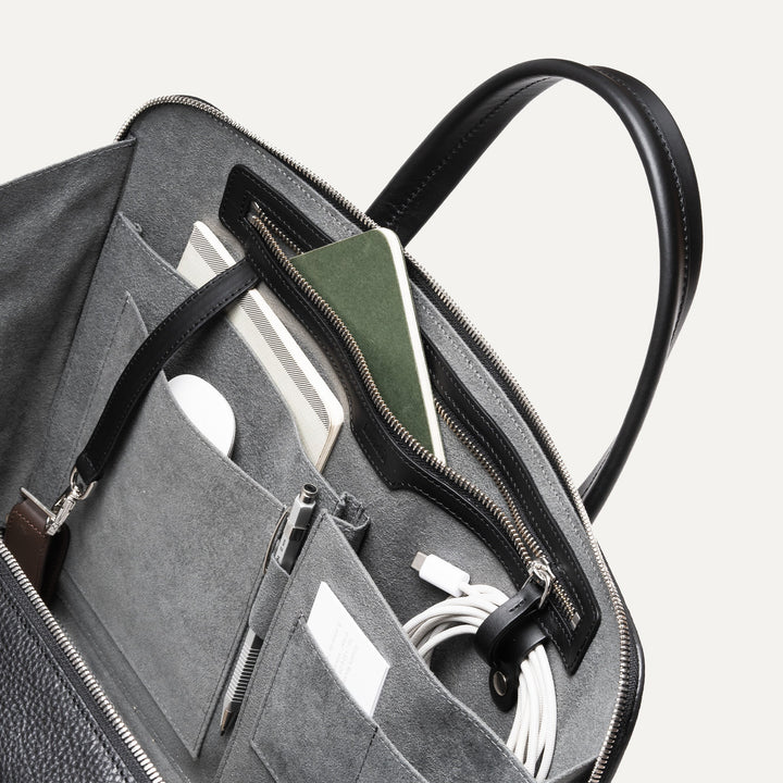 Lundi Paris - PORTE DOCUMENTS OSCAR | Cuir grainé Noir - Lothaire