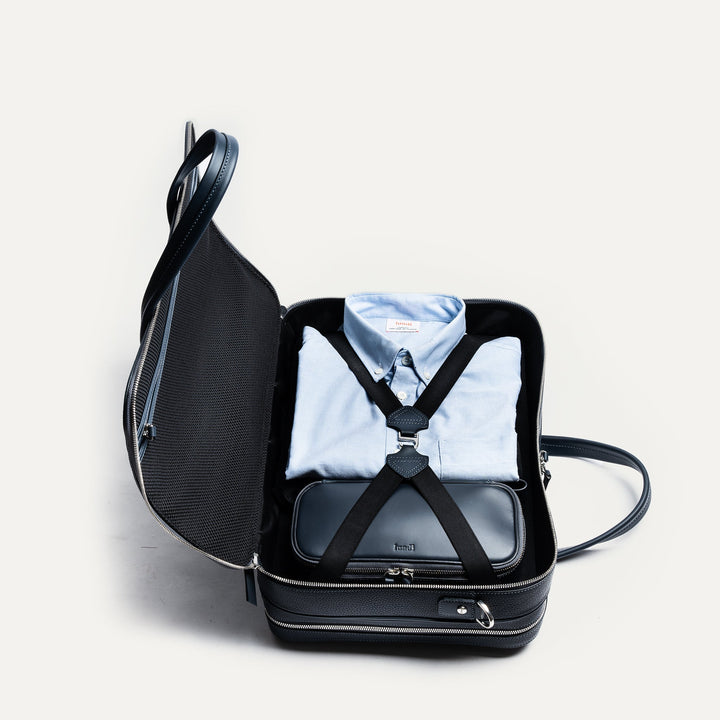 Lundi Paris - TILIO II - Marine | Sac ordinateur 36 heures lundi en cuir grainé - Lothaire