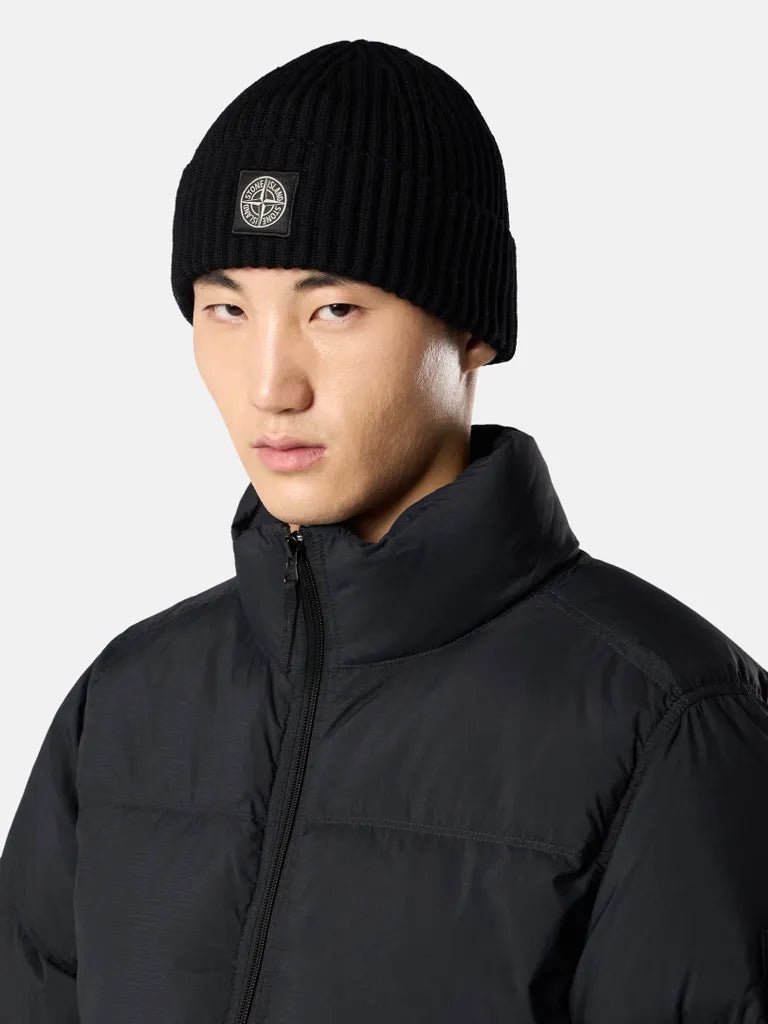 STONE ISLAND - Bonnet à écusson Compass et revres côtelé noir - Lothaire