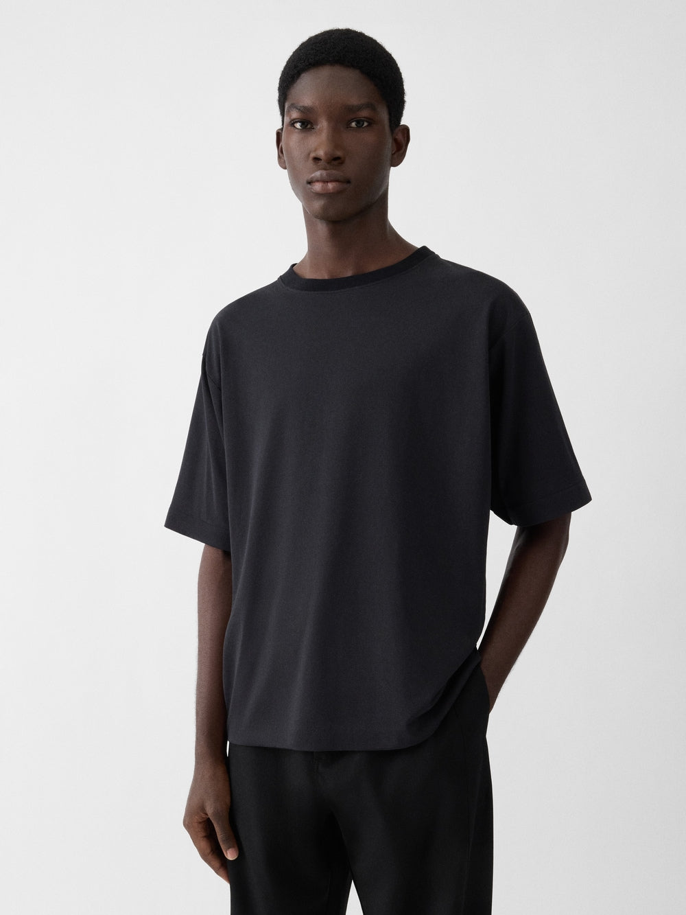 JACQUEMUS - Le T-Shirt à manches courtes Rond Carré Noir
