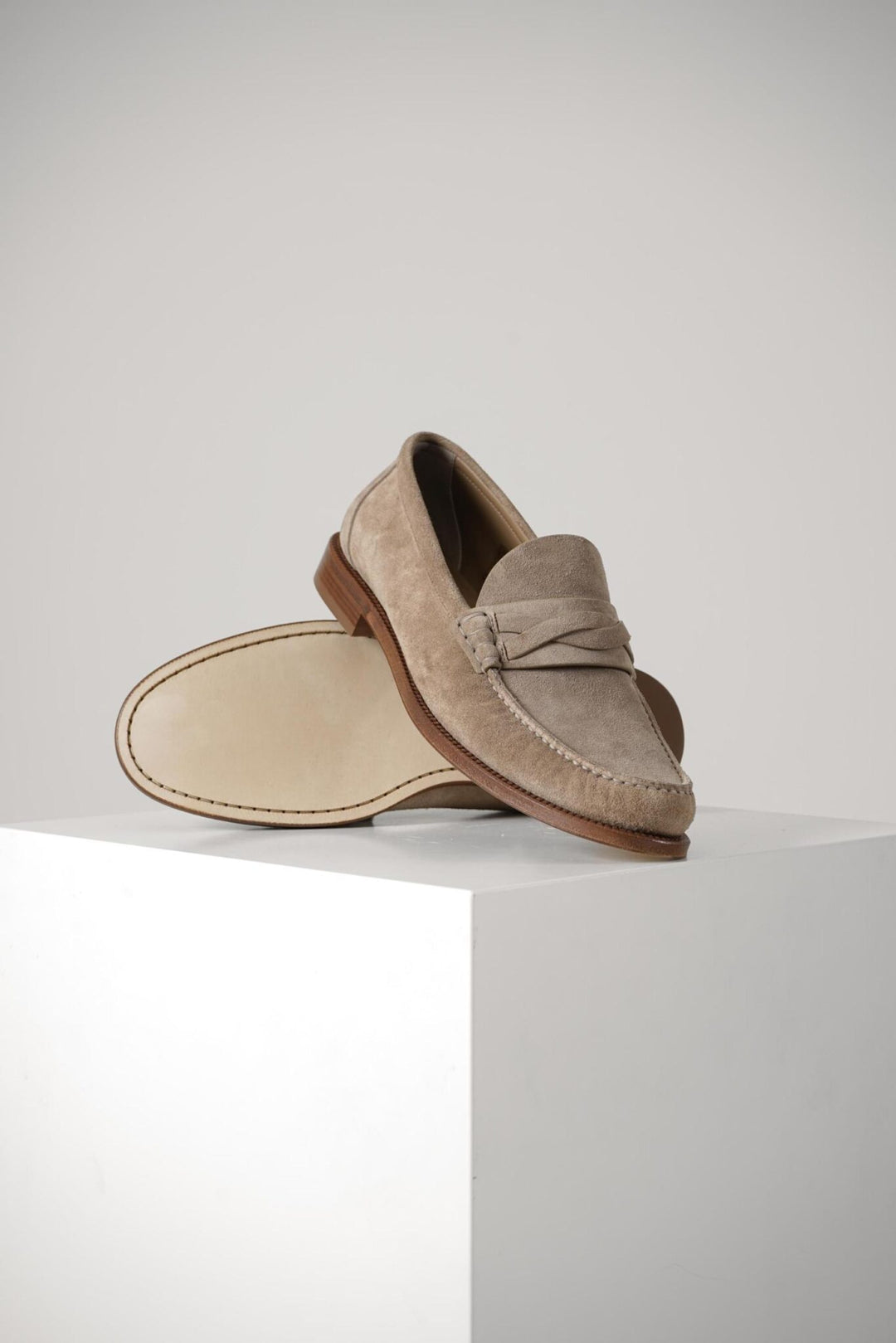 BRUNELLO CUCINELLI - Penny Loafers en Daim Taupe