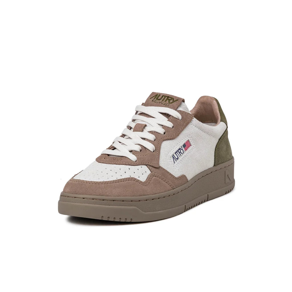 AUTRY - Baskets Medalist Low Tricolor en daim Blanc sable / Vert gris