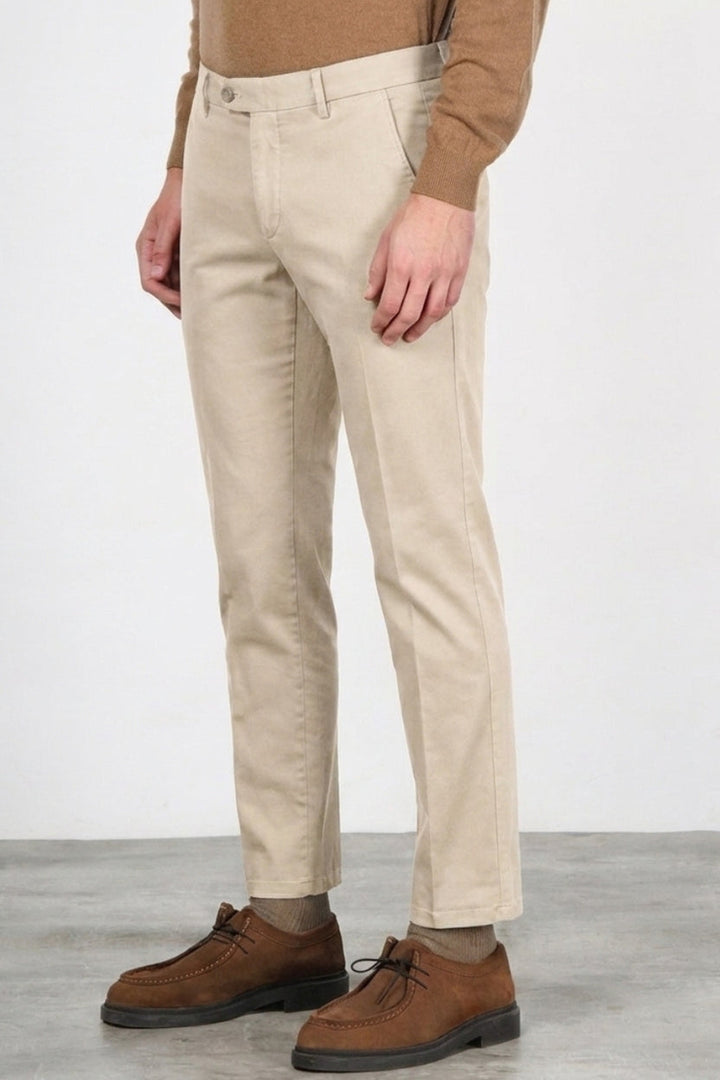 MASON'S - Pantalon chino Torino Flex en satin stretch Écru