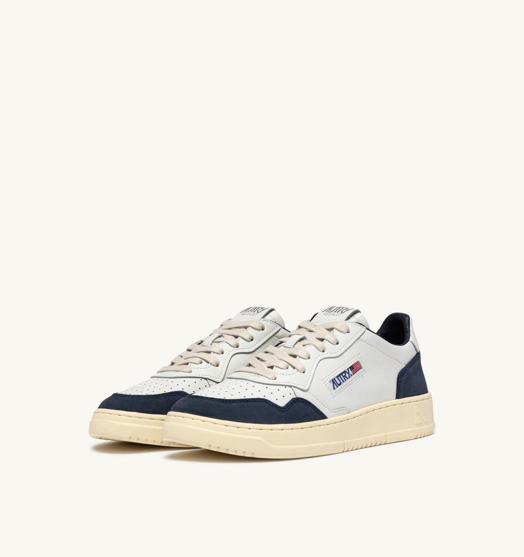 AUTRY - Baskets medalist low en cuir blanc et daim denim