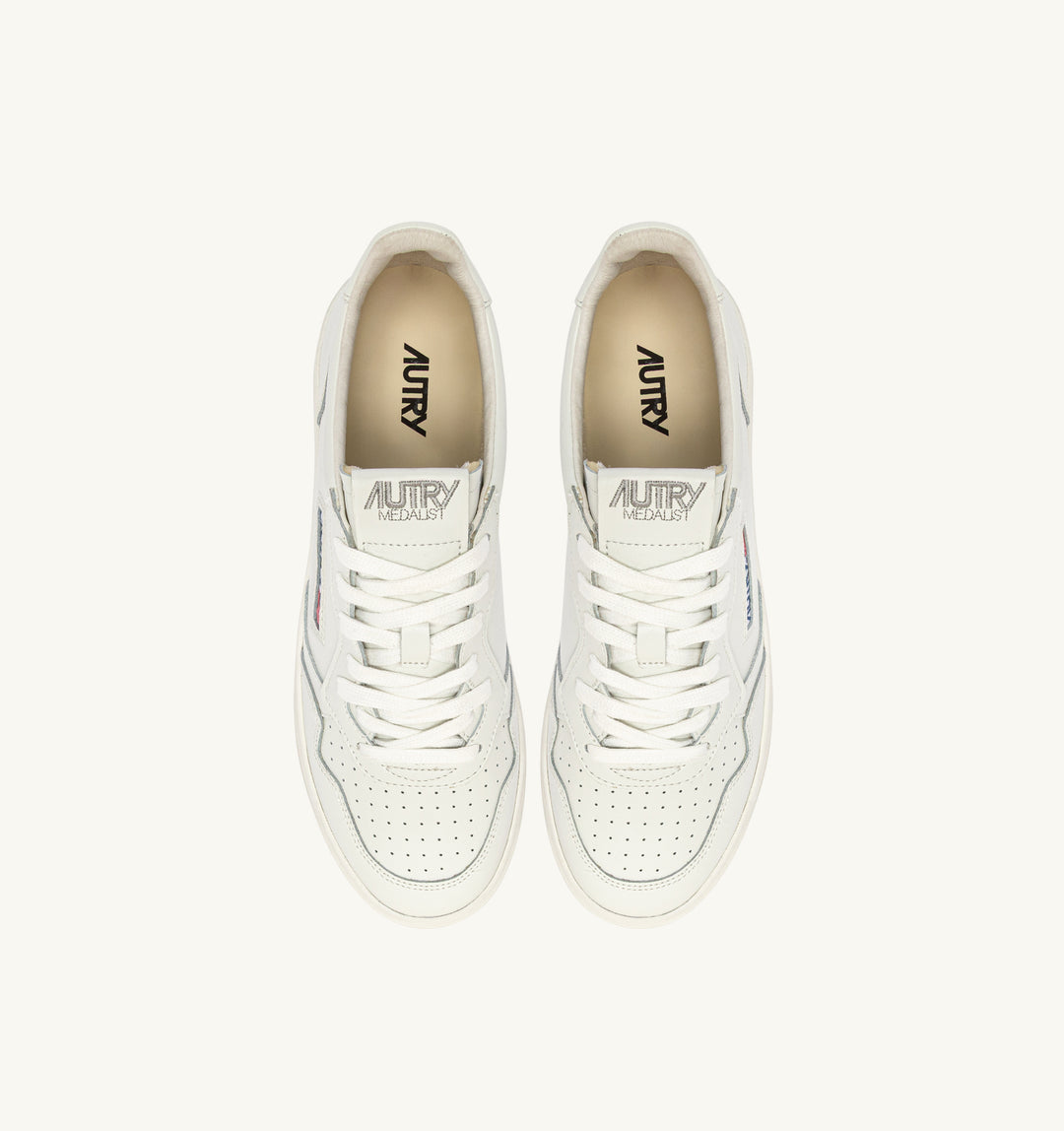 AUTRY - Baskets medalist low en cuir blanc total avec lettering
