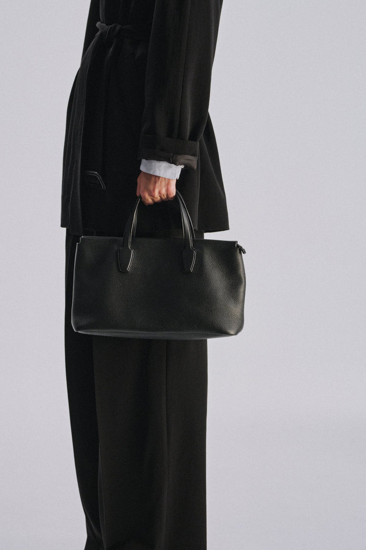 THE ROW - Sac Marcel en cuir Noir