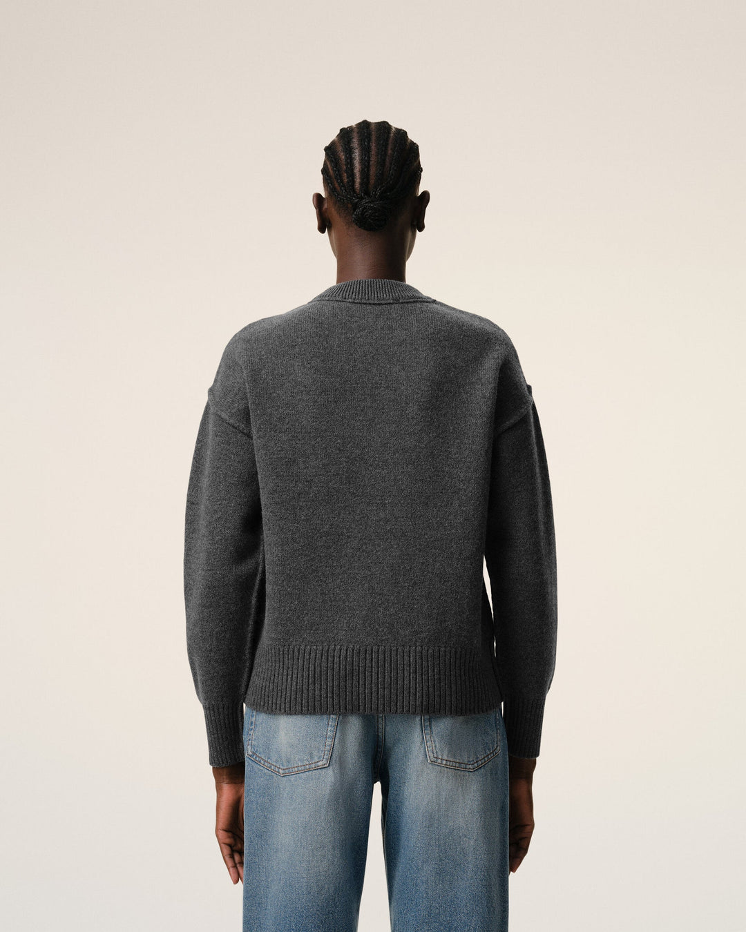 AMI PARIS – Pull en laine Ami de Cœur Gris chiné / Rouge