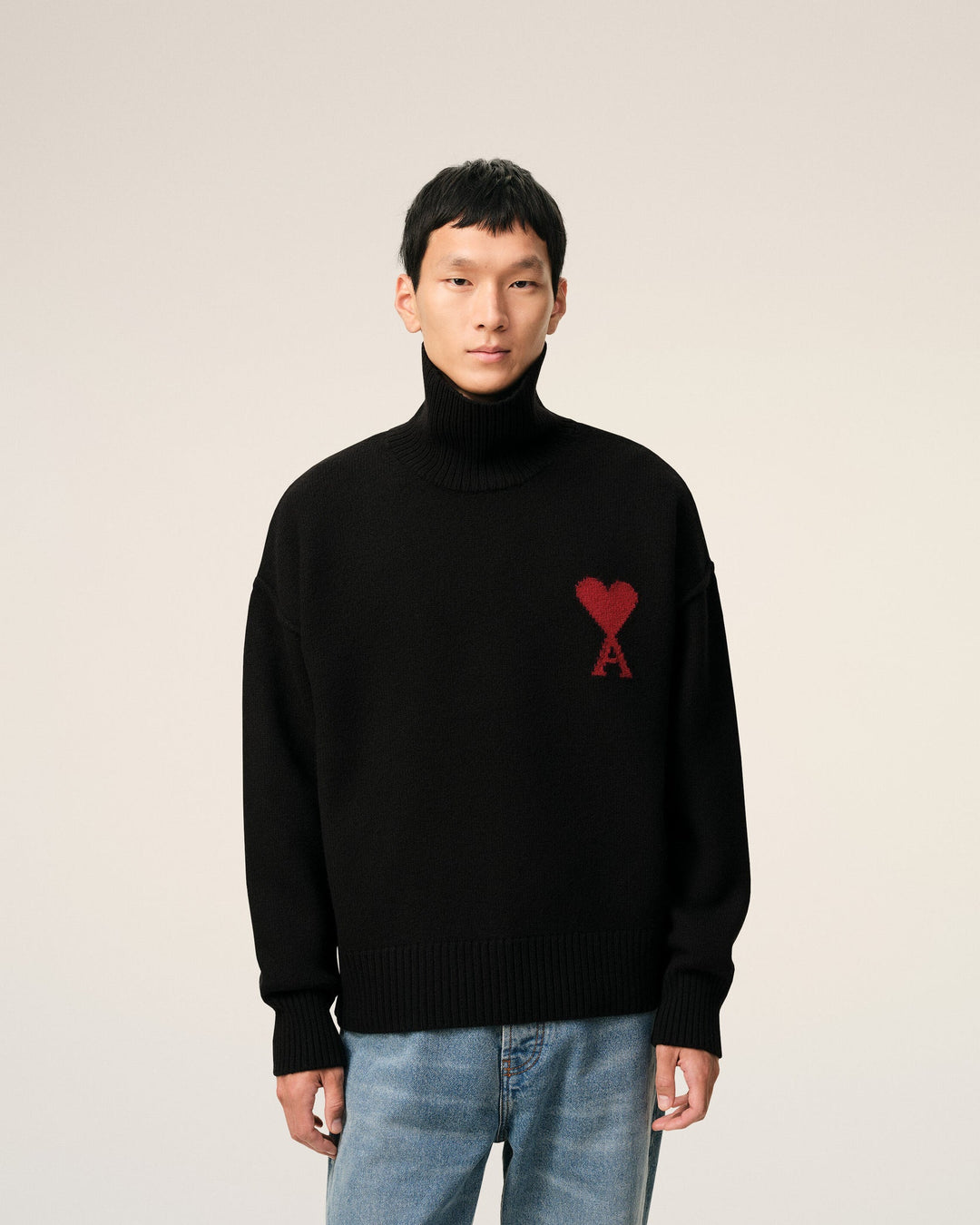 AMI PARIS – Pull à col montant en laine Ami de Cœur Noir / Rouge
