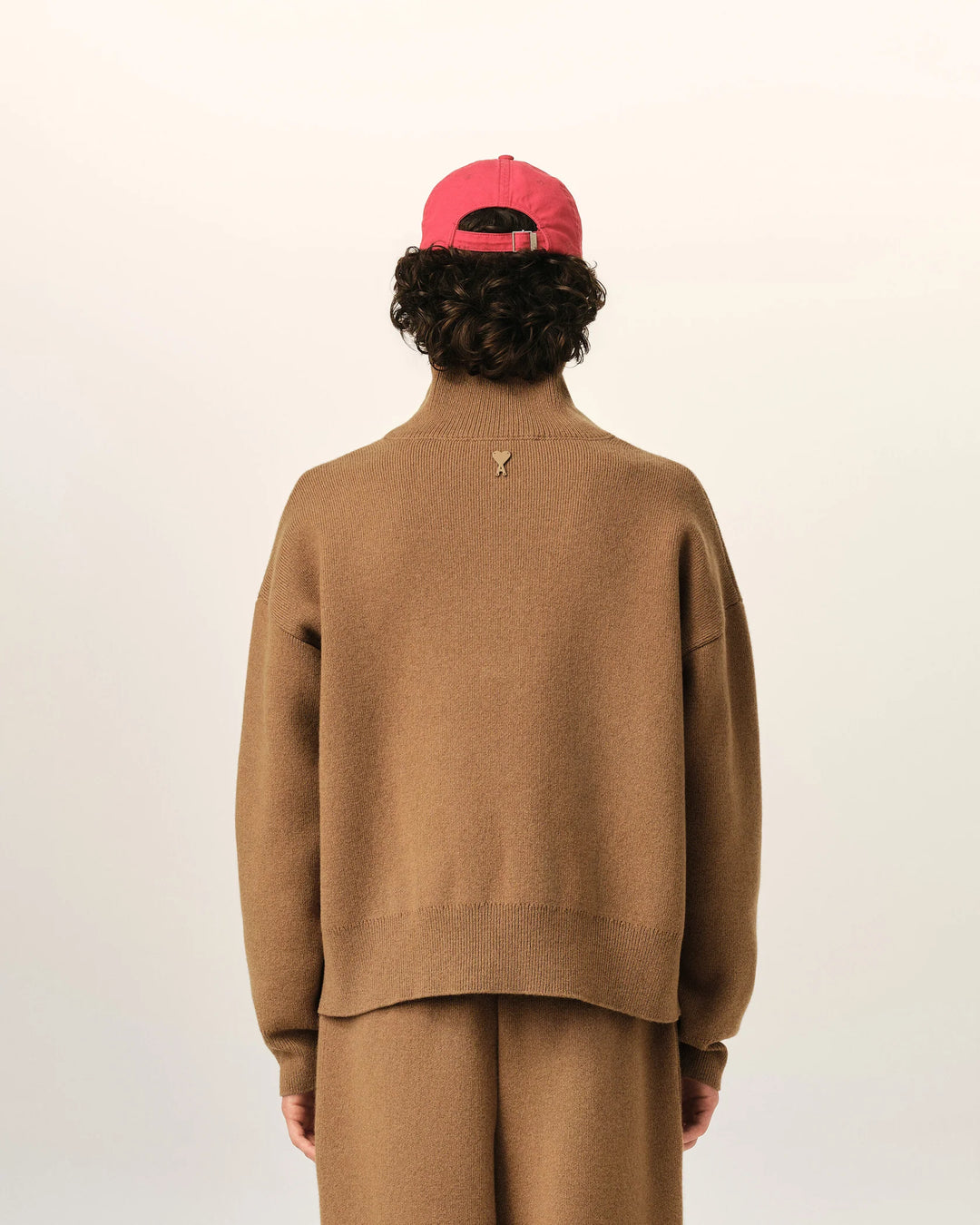 AMI PARIS - Pull col montant boutonné en laine Camel