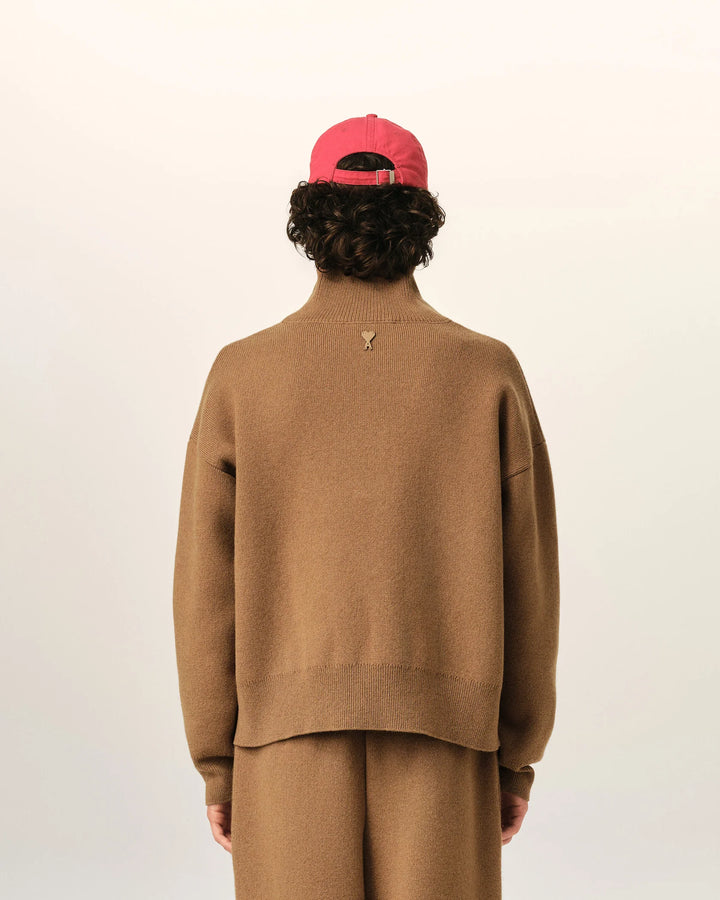 AMI PARIS - Pull col montant boutonné en laine Camel
