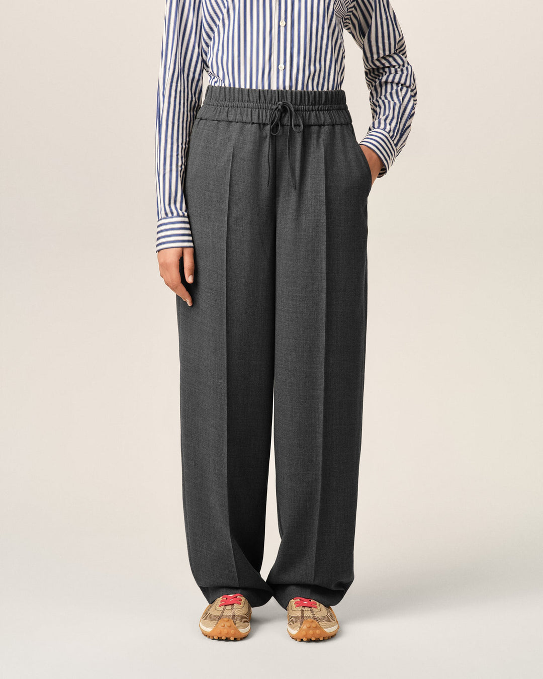 AMI PARIS - Pantalon en laine à taille élastiquée Gris anthracite