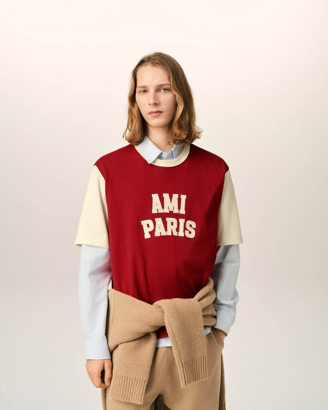 AMI PARIS – T-shirt en coton brodé Ami Paris Rouge rubis / Ivoire