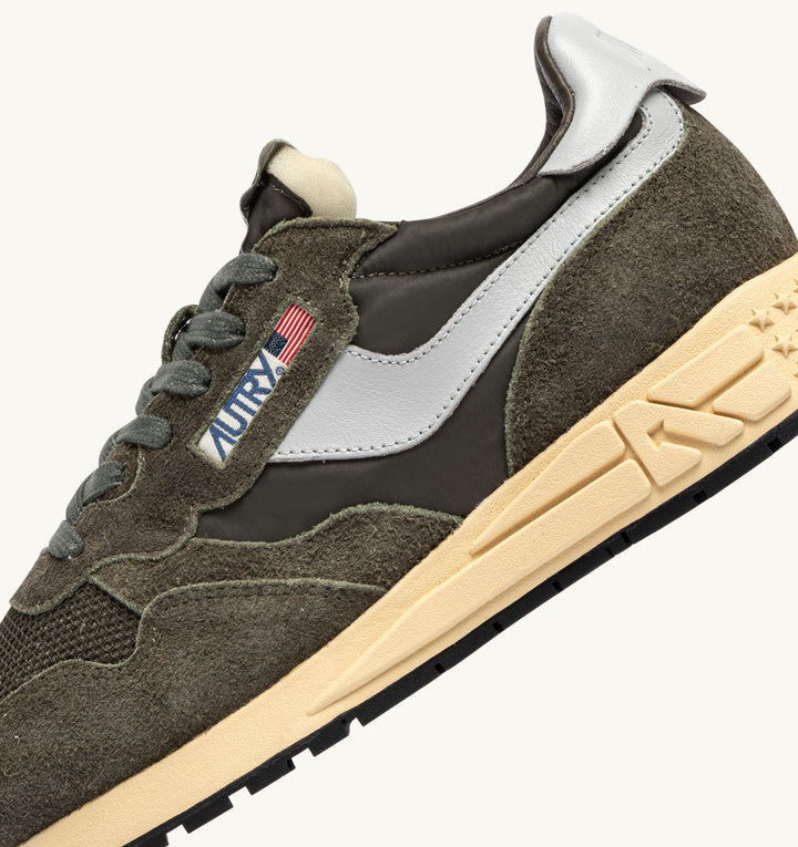 AUTRY - Baskets reelwind low en nylon et daim olive et harb mist