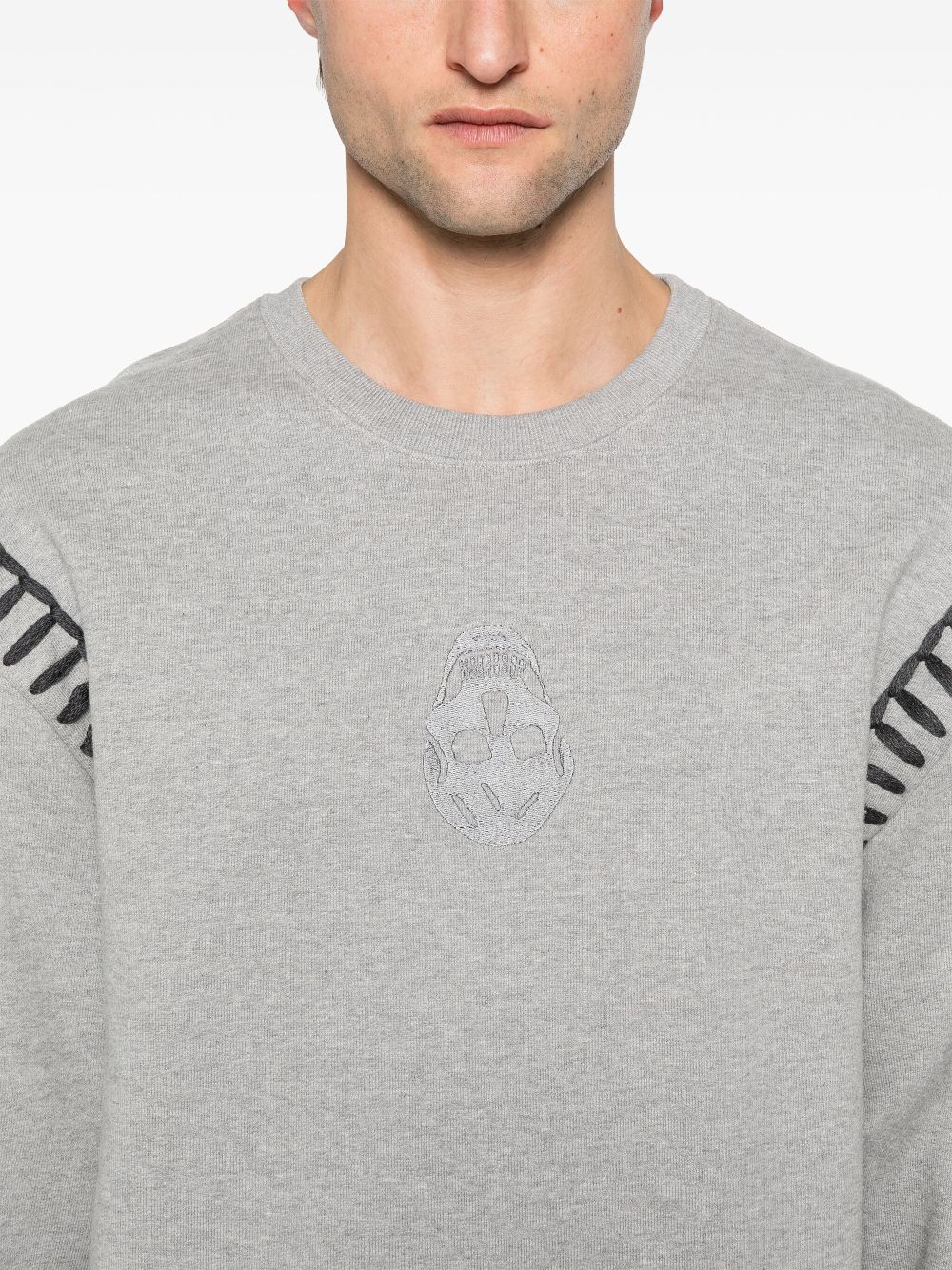 ALEXANDER MCQUEEN : sweat à imprimé tête de mort gris - Lothaire