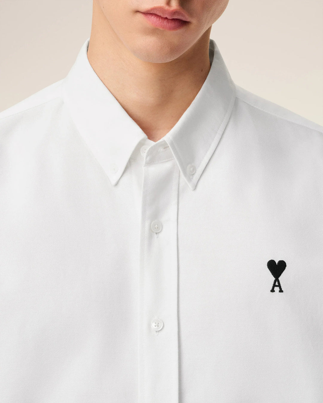 AMI - Chemise blanche col boutonné Ami de Cœur en Oxford de coton Blanc naturel - Lothaire