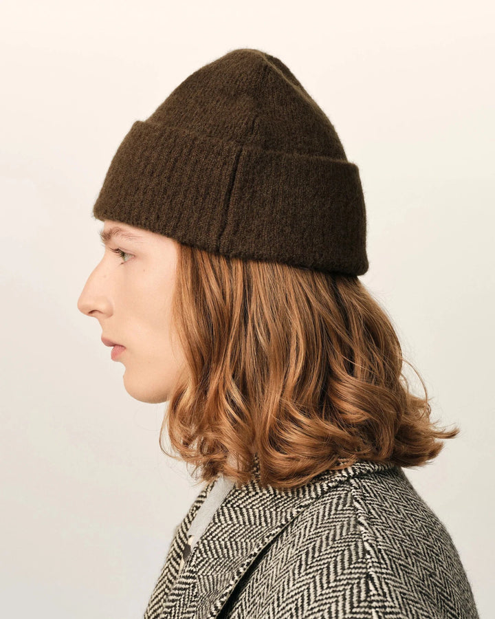 AMI PARIS - Bonnet Ami de Cœur en alpaga Marron chocolat / Écru - Lothaire