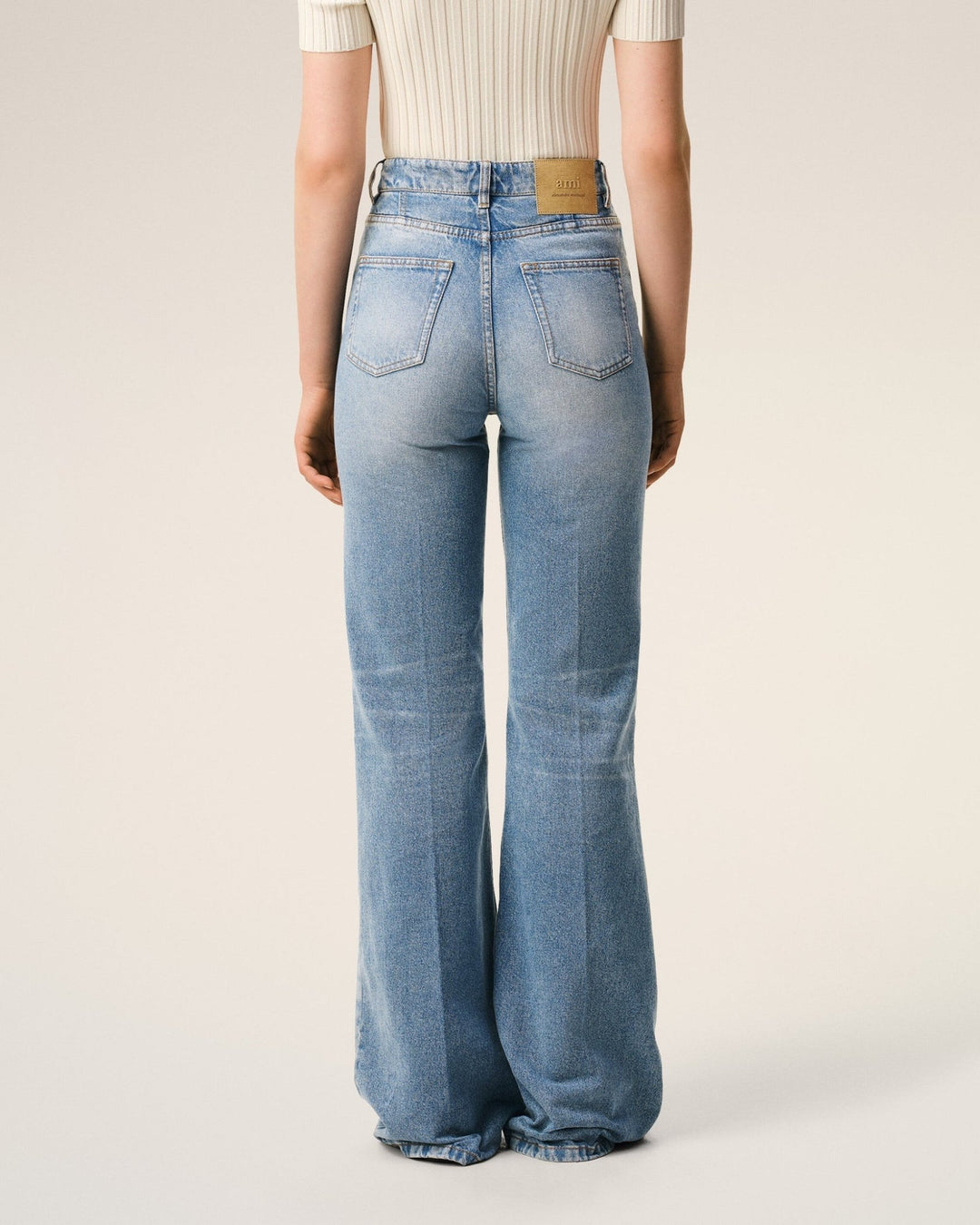 AMI PARIS - Flare Fit Jeans in Used Indigo Denim - Lothaire