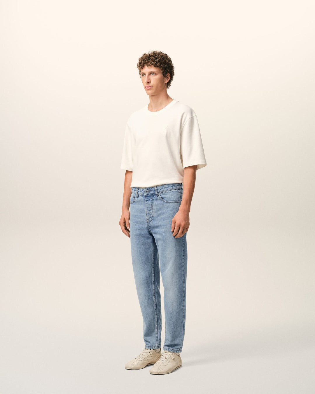 AMI PARIS - Jean à Coupe Fuselée en Denim Indigo usé - Lothaire