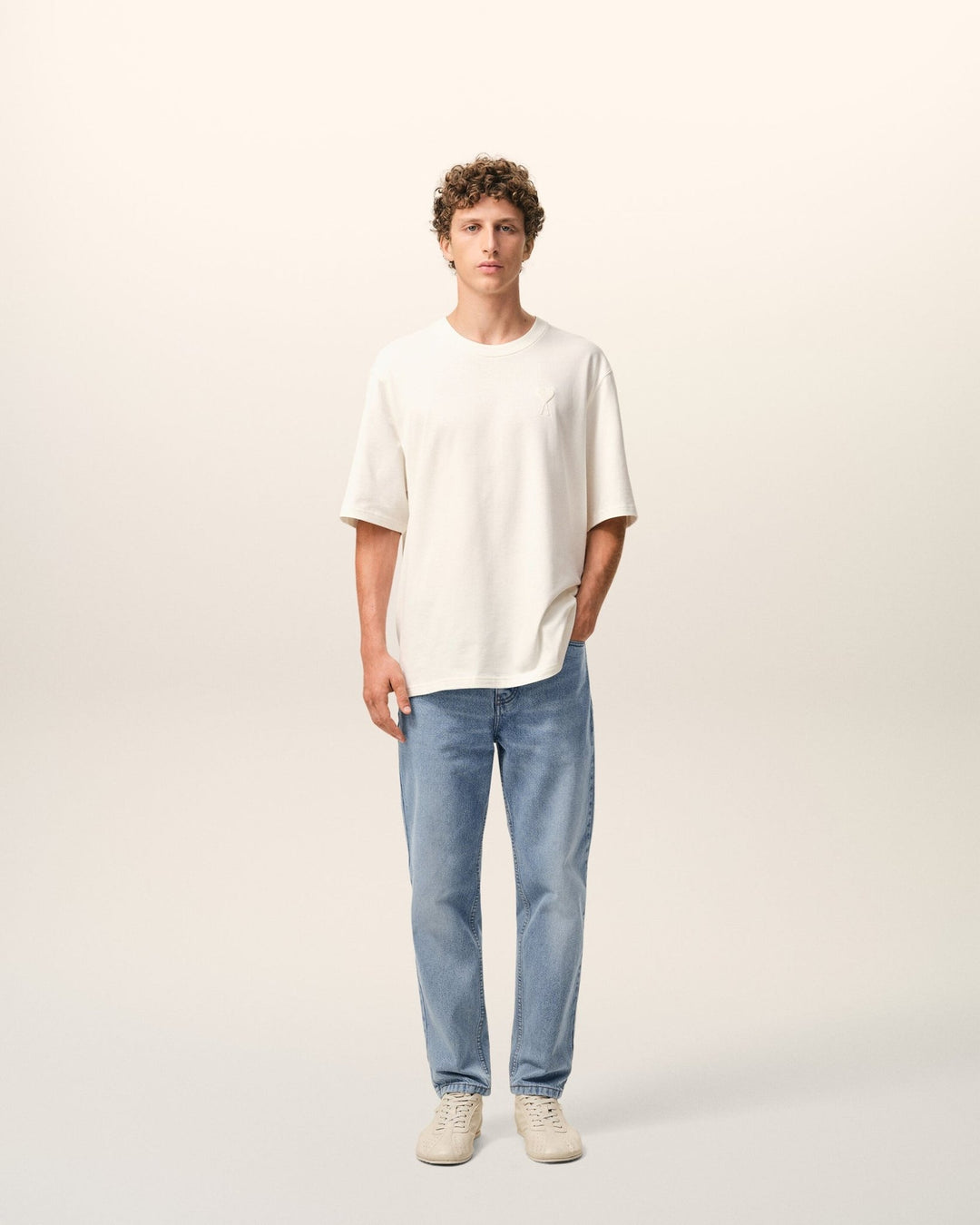 AMI PARIS - Jean à Coupe Fuselée en Denim Indigo usé - Lothaire