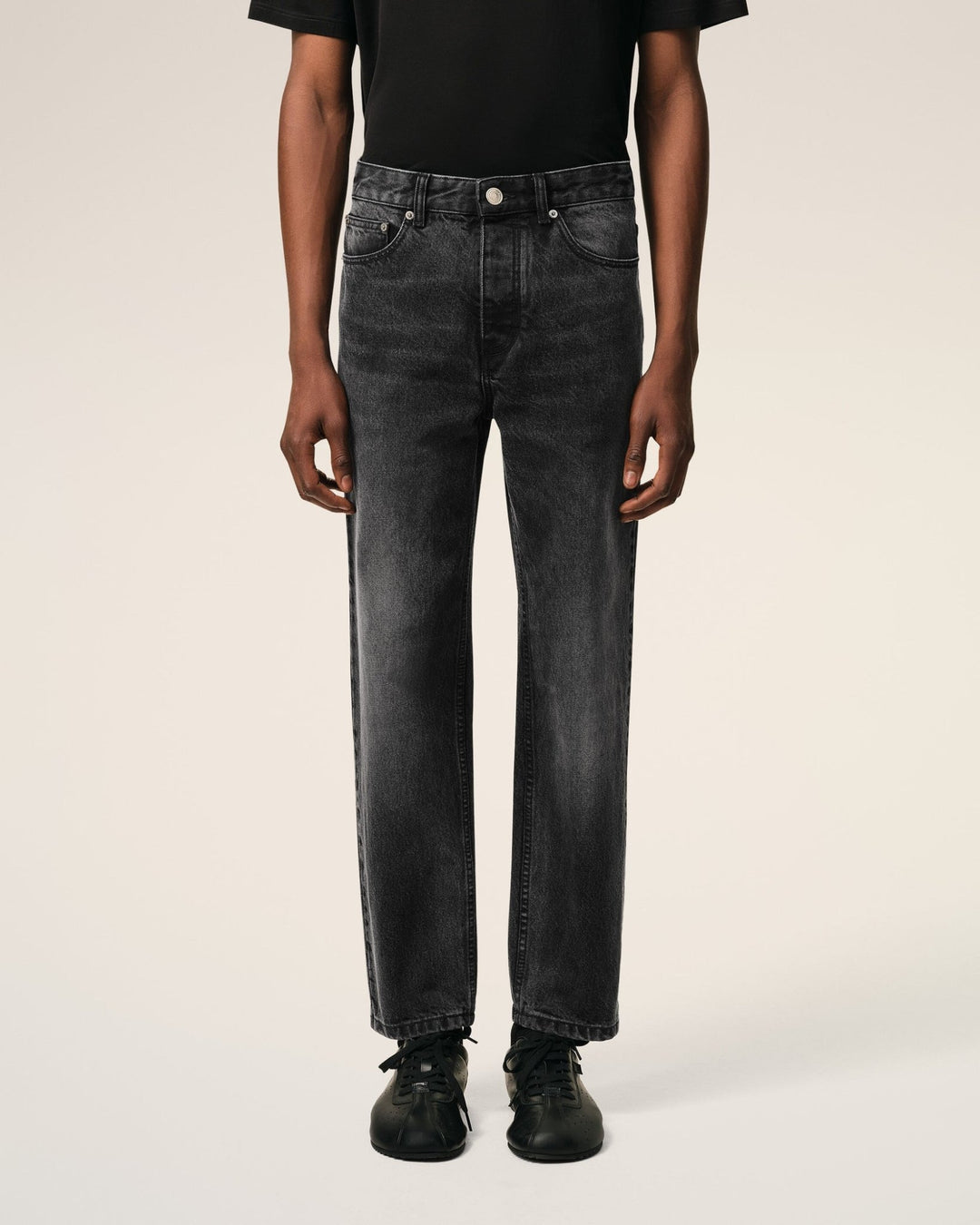AMI PARIS - Jean Coupe Tapered en Coton Noir délavé - Lothaire