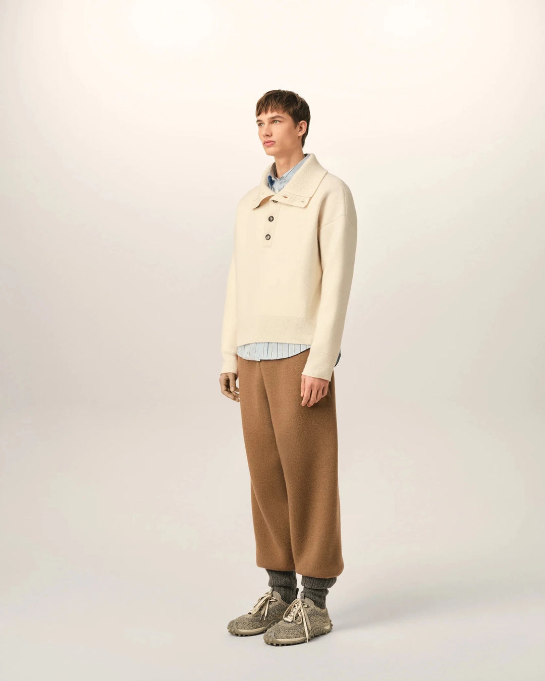 AMI PARIS - Pull en Laine à Col Montant Boutonné Beige Ivoire - Lothaire
