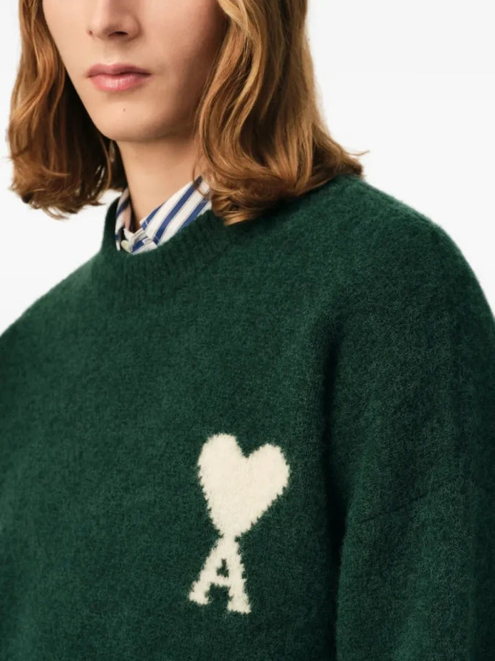 AMI PARIS – Pull en maille col rond Ami de Cœur Vert bouteille / Écru - Lothaire