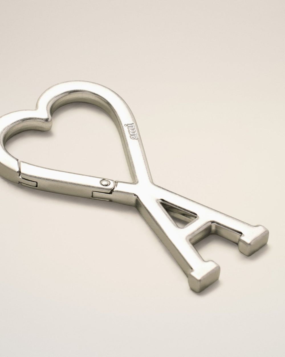 AMI PARIS - Silver Metal Ami de Coeur Hook Keyring Argent vibré - Lothaire
