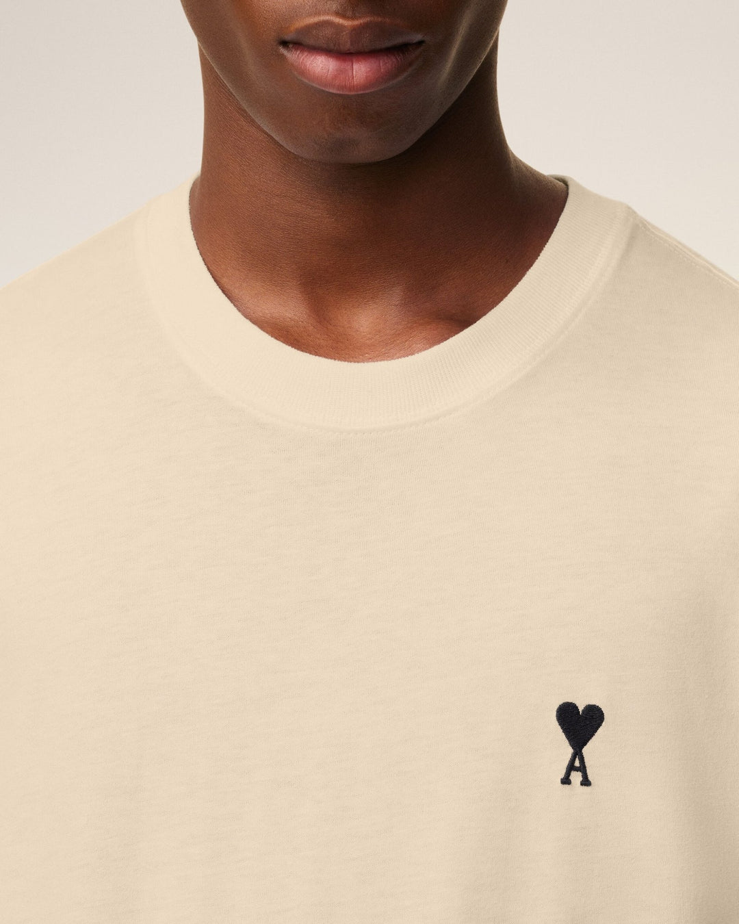 AMI PARIS - T-shirt Ami de Cœur en Coton Café Crème - Lothaire