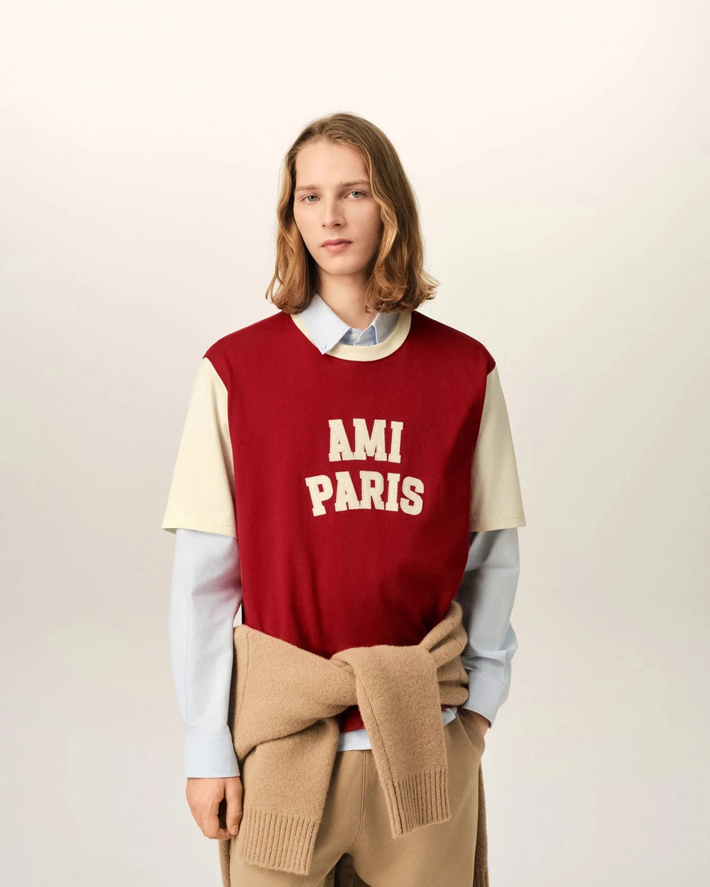 AMI PARIS - T-shirt brodé Ami Paris Rouge rubis / Ivoire - Lothaire