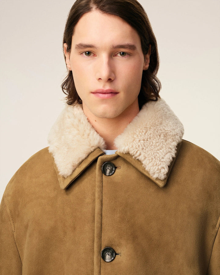 AMI PARIS - Veste Marron Boutonnée en Shearling Camel - Lothaire