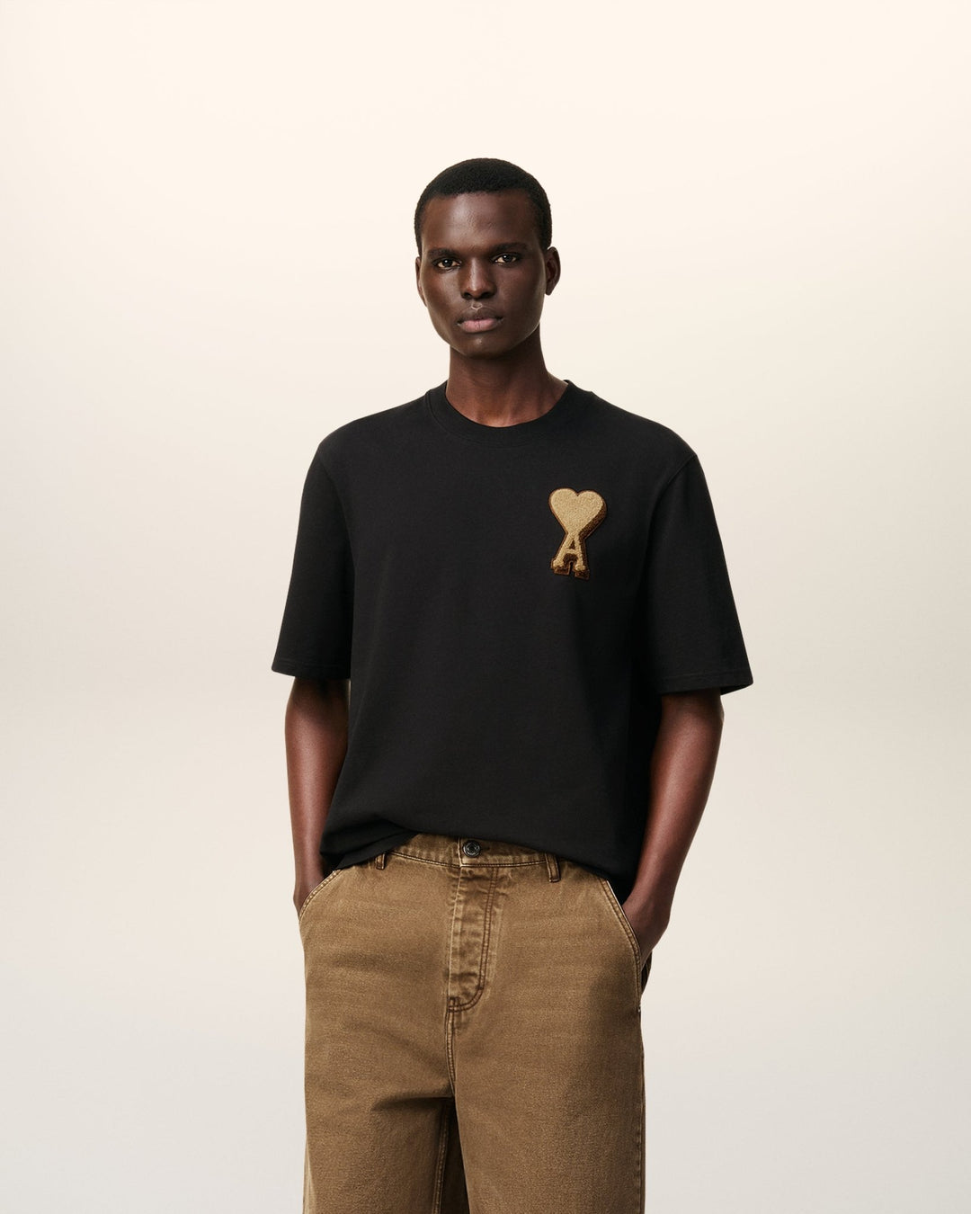 AMI - T-shirt Noir Ami de cœur en coton Noir - Lothaire