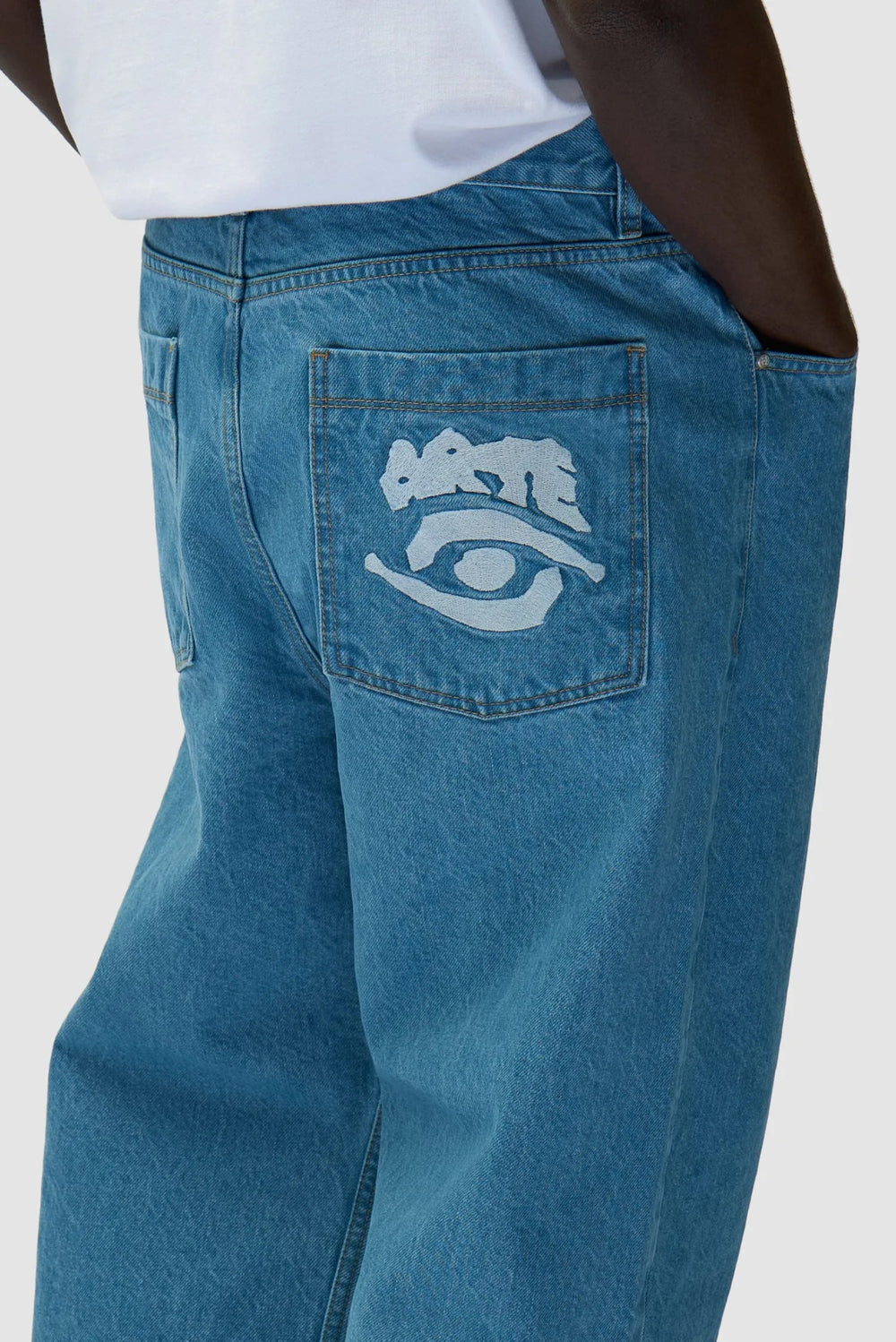 ARTE - Pantalon graphique à poche arrière Bleach - Lothaire