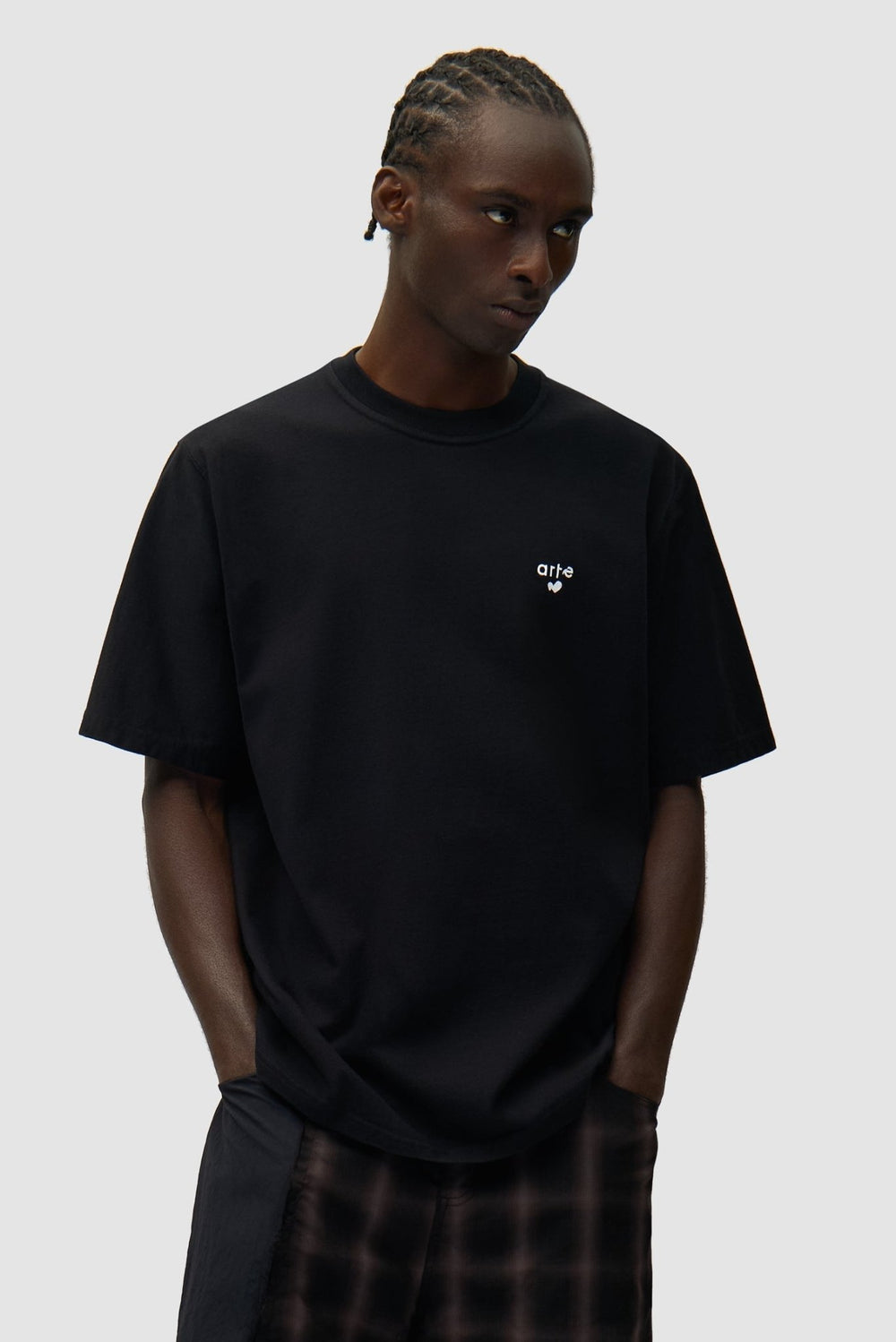ARTE - T-shirt logo cœur brodé en coton Noir - Lothaire