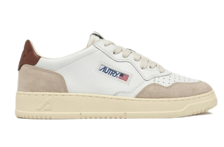 AUTRY - Basket basse Medalist cuir blanc et daim marron - Lothaire