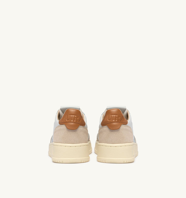 AUTRY - Baskets medalist low en cuir blanc et Lion et daim beige - Lothaire