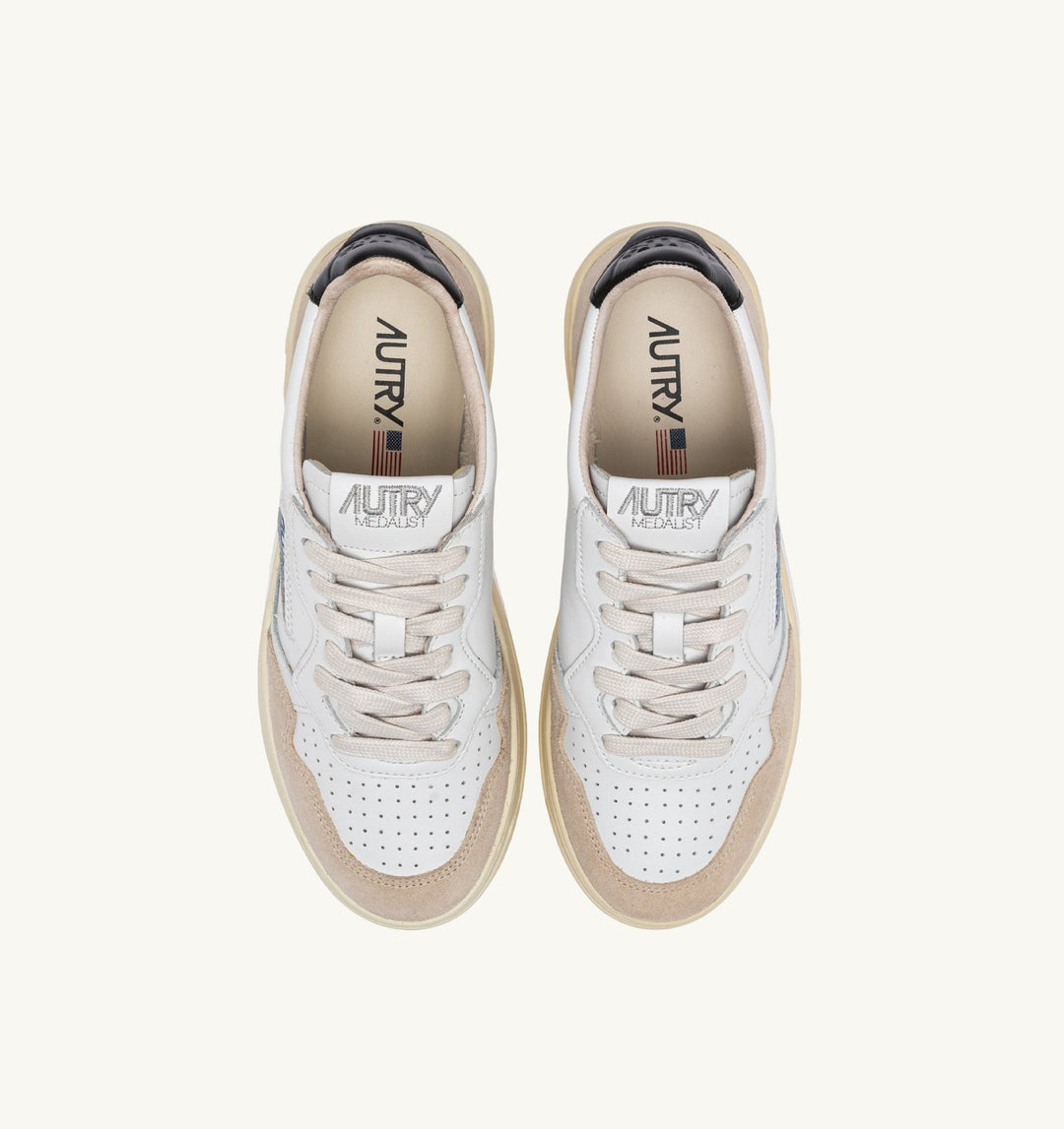 AUTRY - BASKETS MEDALIST LOW EN CUIR BLANC ET NOIR ET DAIM BEIGE - Lothaire