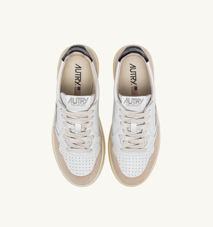 AUTRY - BASKETS MEDALIST LOW EN CUIR BLANC ET NOIR ET DAIM BEIGE - Lothaire