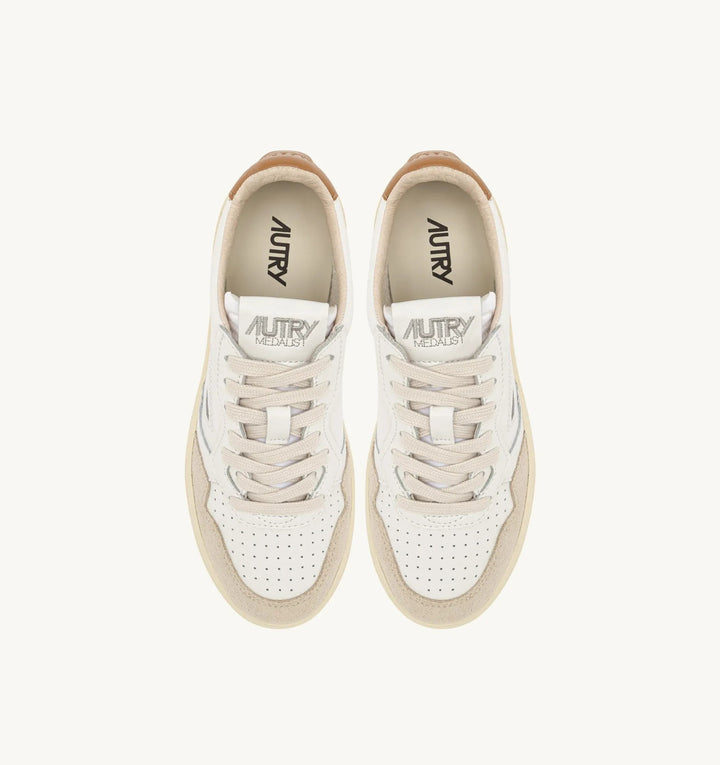 AUTRY - Baskets medalist low en daim et cuir blanc et brown sugar - Lothaire