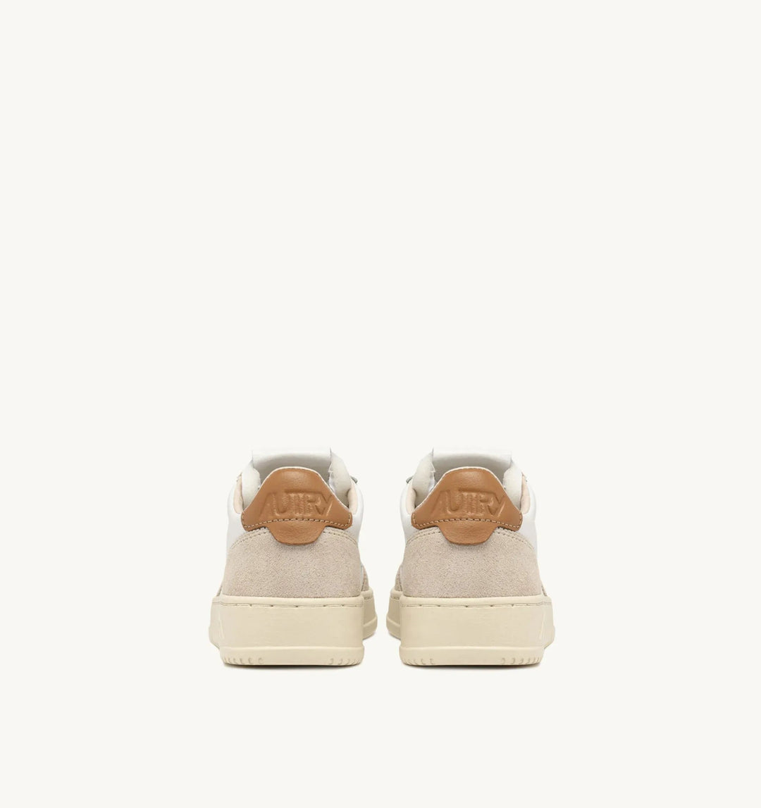 AUTRY - Baskets medalist low en daim et cuir blanc et brown sugar - Lothaire