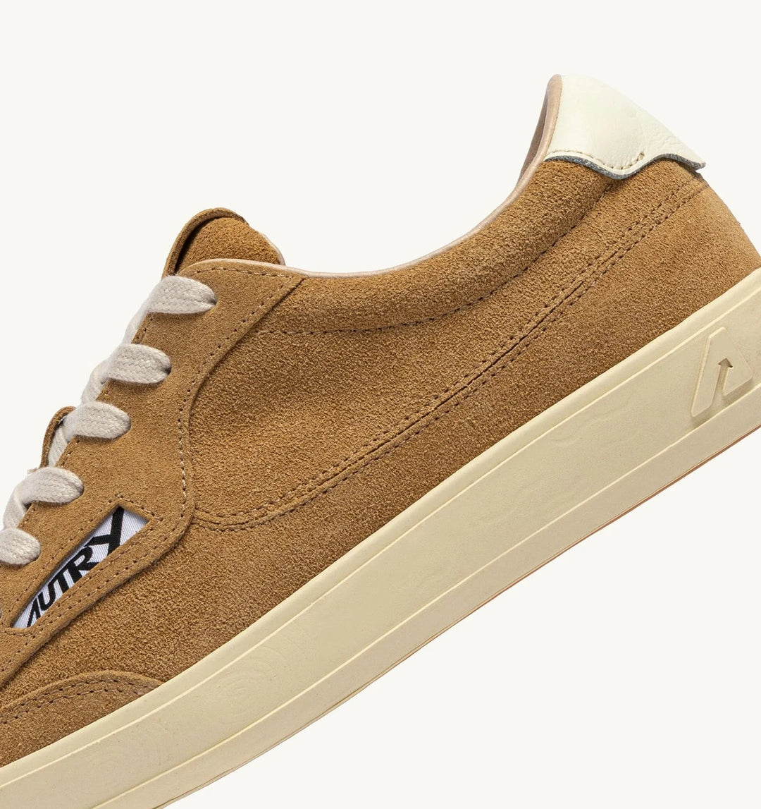 AUTRY - Baskets Windscape Low Daim Marron cuivré / Blanc cassé - Lothaire