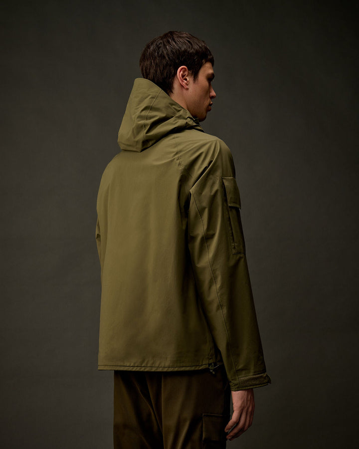 C. P. COMPANY - The Metropolis Series GORE‑TEX INFINIUM™ Hooded Jacket vert - Lothaire