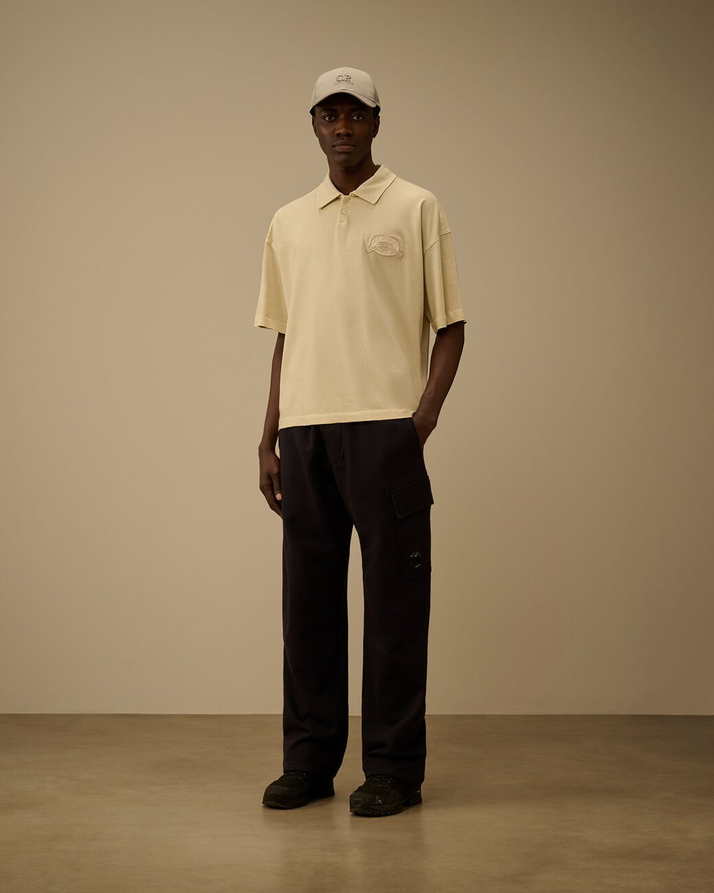 C.P. COMPANY - 20/1 Jersey Short Sleeve Boxy Logo Polo Beige - Lothaire