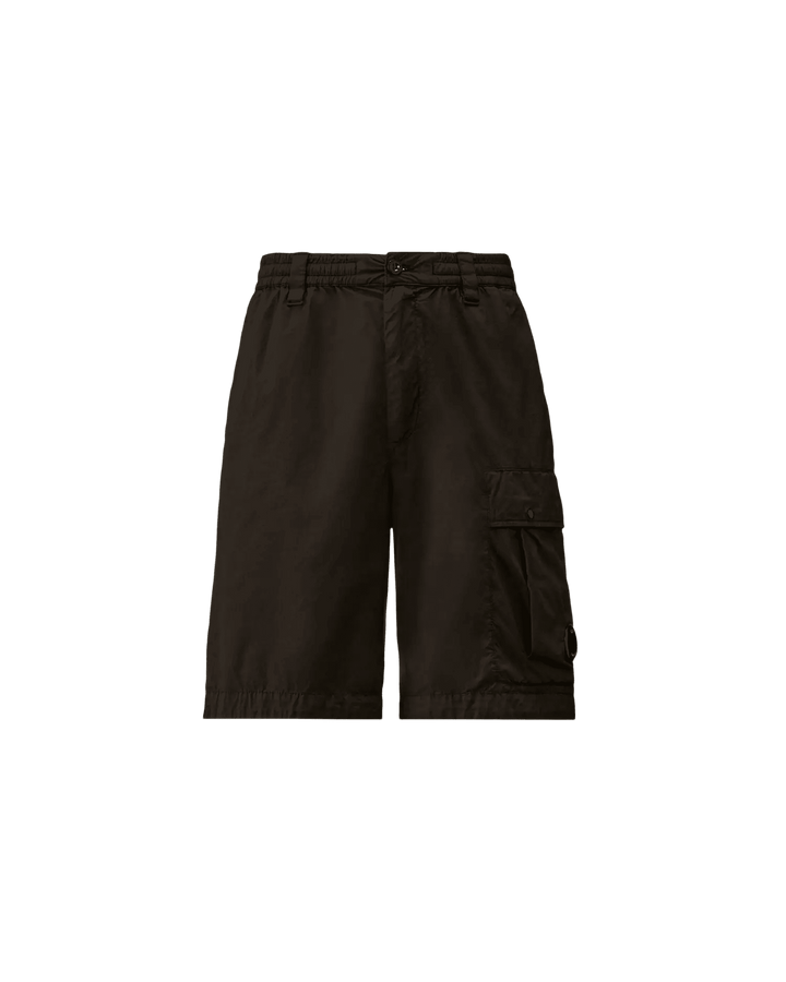 C.P. COMPANY - 50 Fili Stretch Loose Lens Cargo Shorts Noir - Lothaire