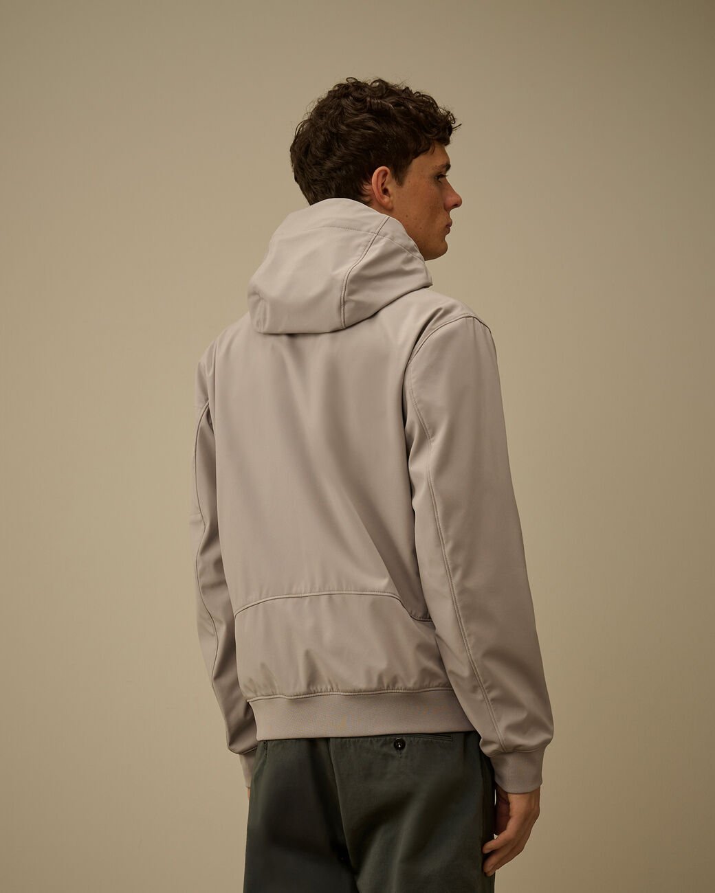 C.P. COMPANY - C.P. Shell - R Hooded Lens Jacket Dove - Lothaire