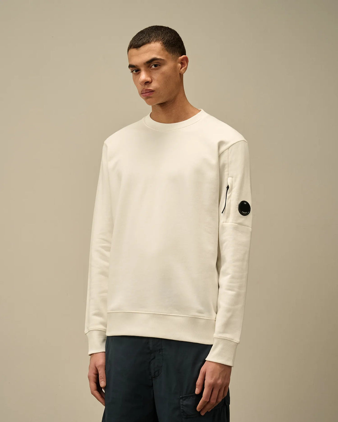 C.P. COMPANY - Diagonal Raised Fleece Crewneck Lens Sweatshirt - Blanc - Lothaire