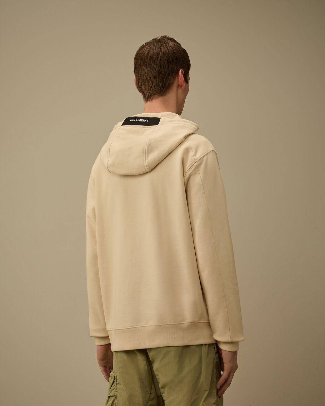 C.P. COMPANY - Diagonal Raised Fleece Hooded Lens Sweatshirt Beige crème - Lothaire